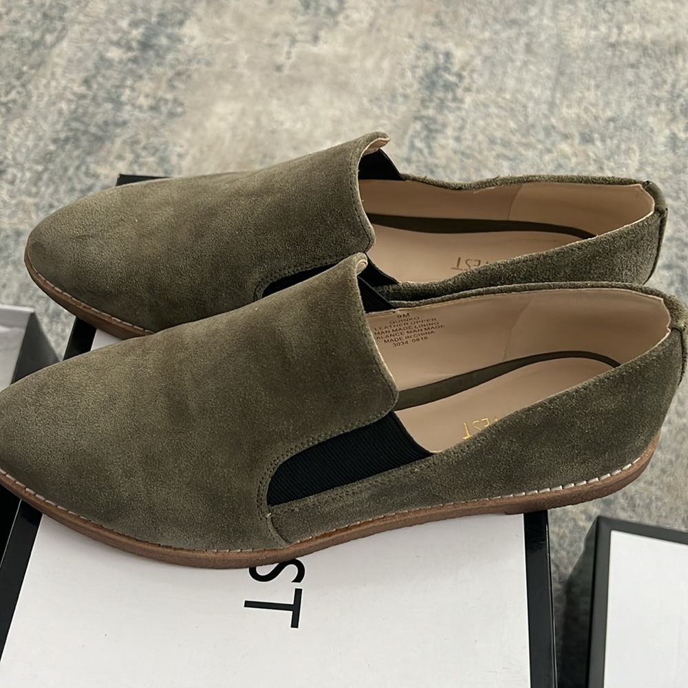 Nine West, size 9. Olive color - Picture 2 of 3